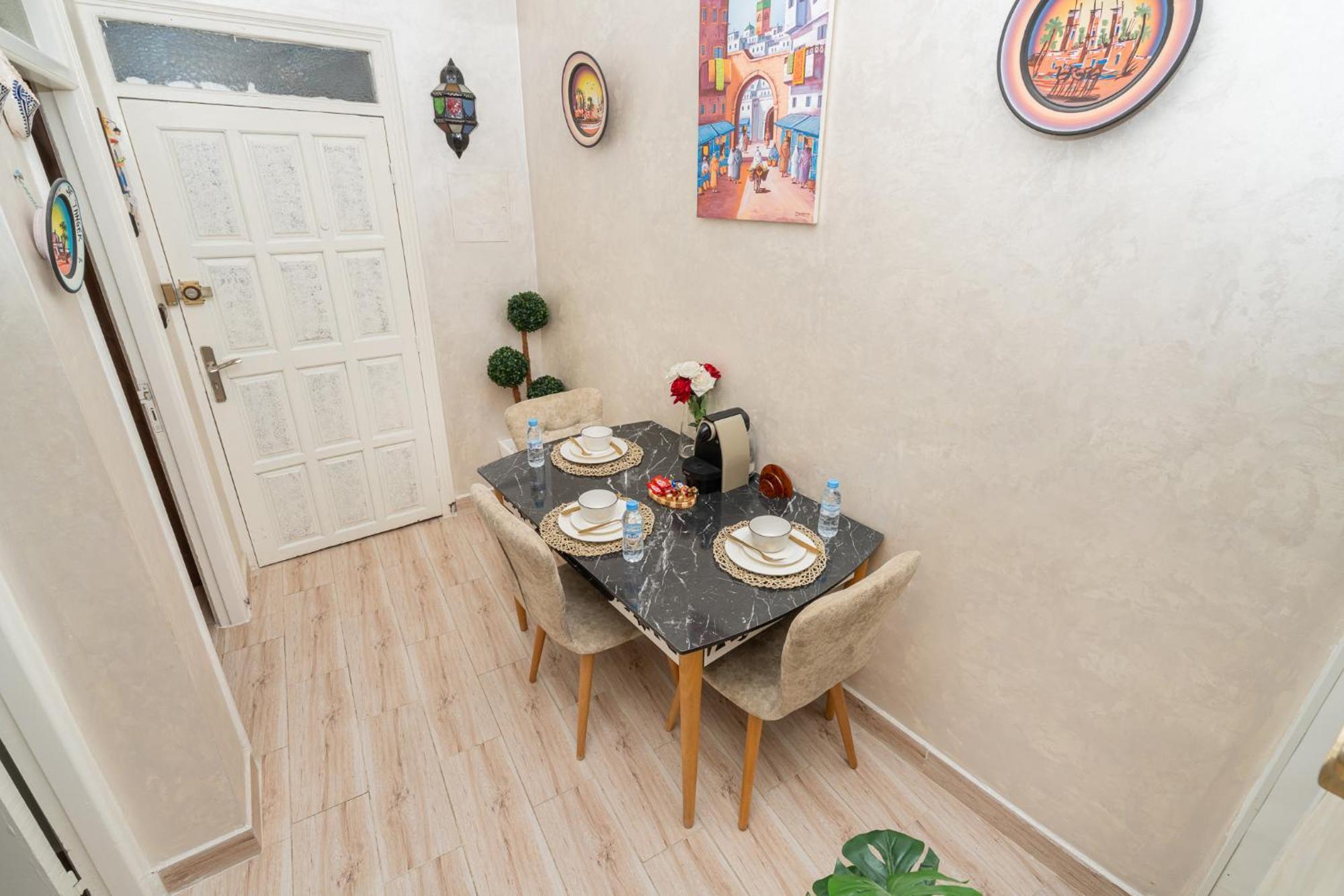 Appartement Ensolleille Au Coeur De Tanger Exterior foto