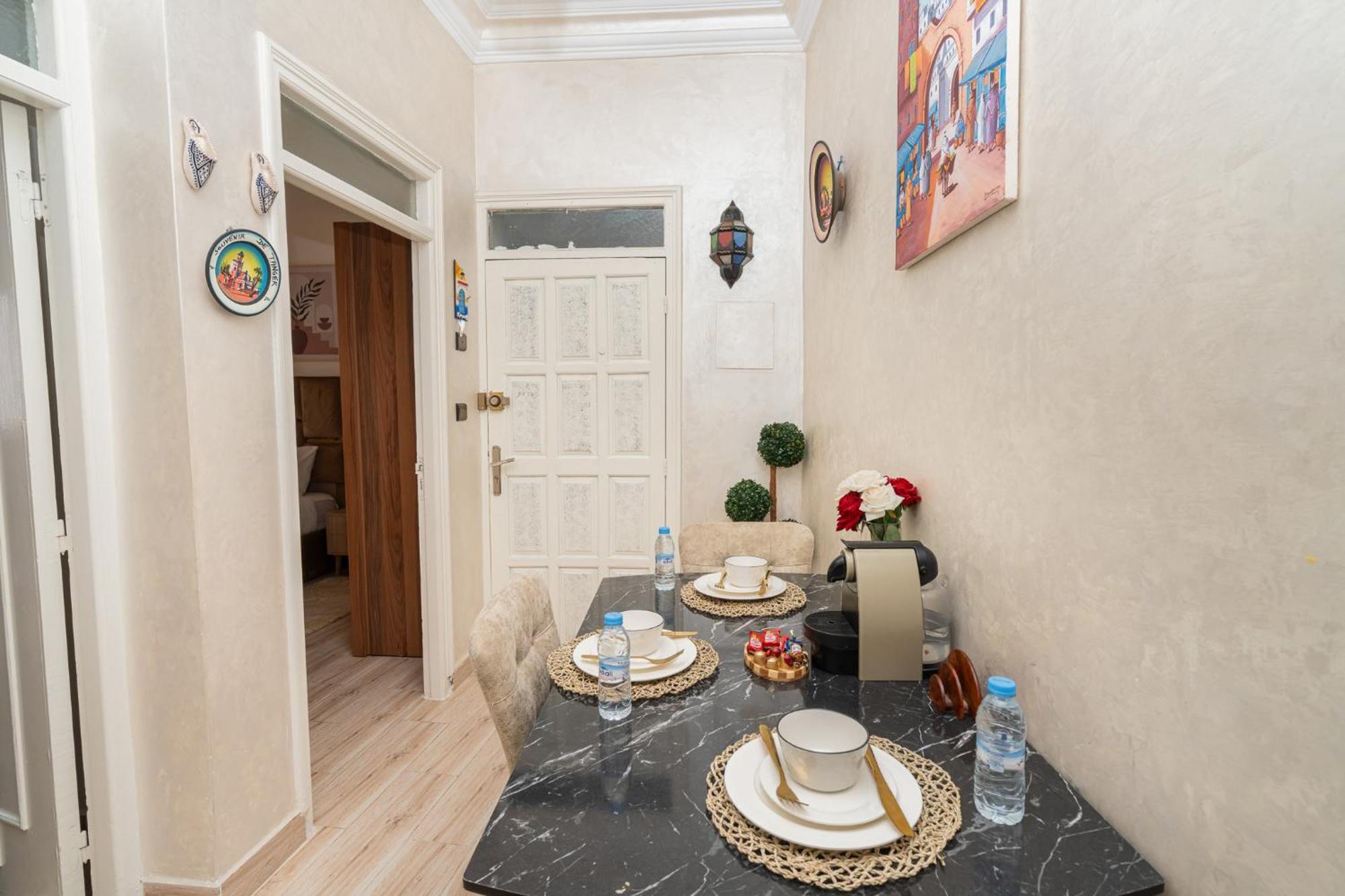 Appartement Ensolleille Au Coeur De Tanger Exterior foto